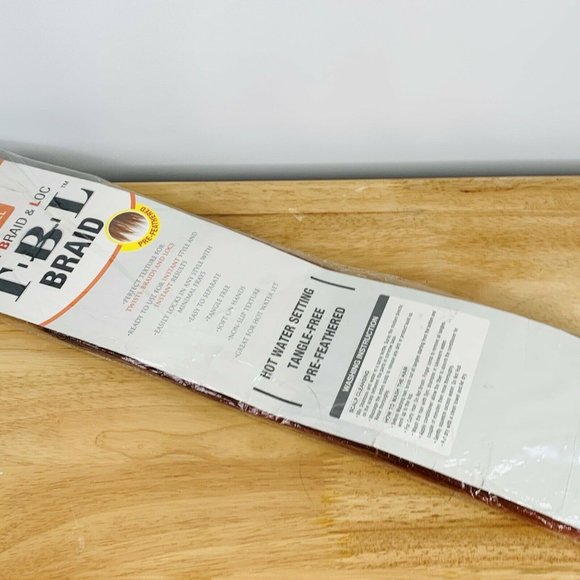 Hair Extension Twist Braid & Loc 20 Inch Red Pre-Feathered Halloween - Picture 6 of 9